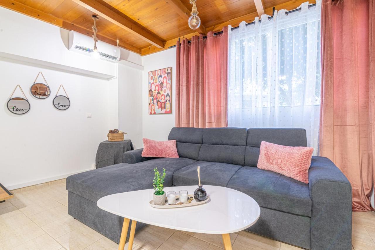 New Loft In The Heart Of Center * Heraklion (Crete)